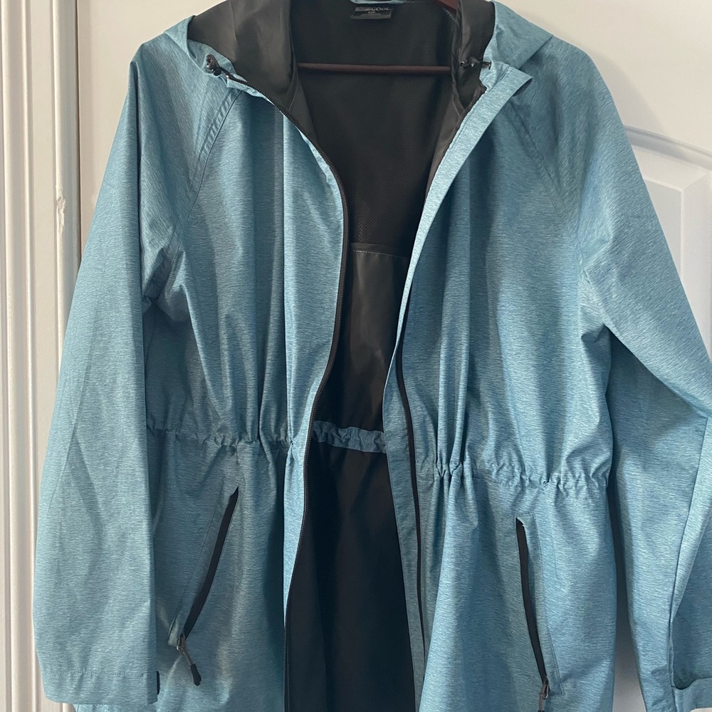 32 Degree Cool rain jacket